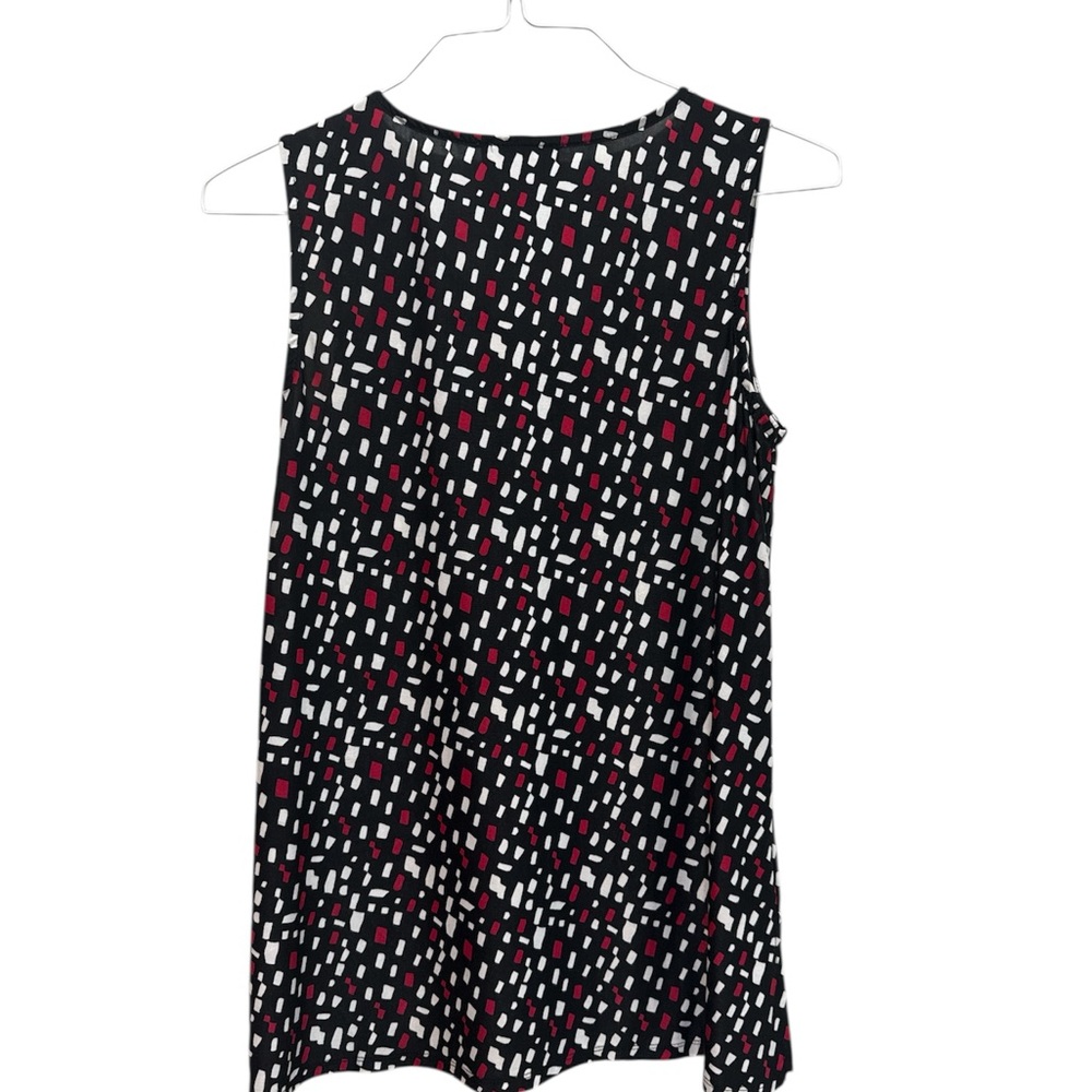 Black Geometric Sleeveless Zip-Front Blouse | Ring Pull Detail - Picture 4 of 5